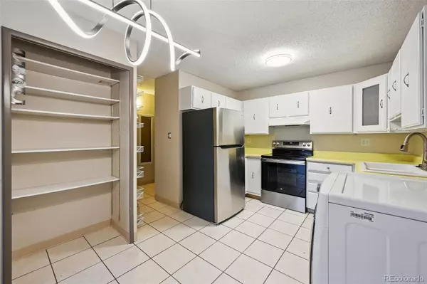 Denver, CO 80224,7040 E Girard AVE #301