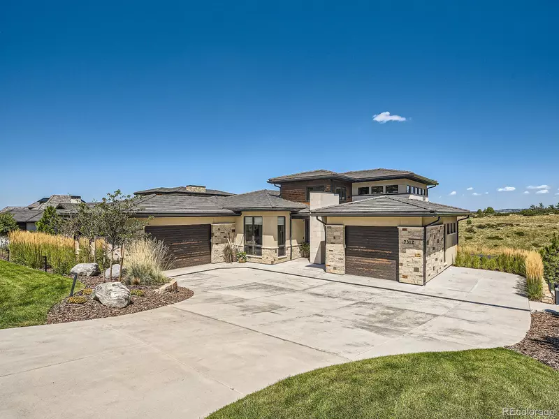 7312 Raphael LN, Littleton, CO 80125