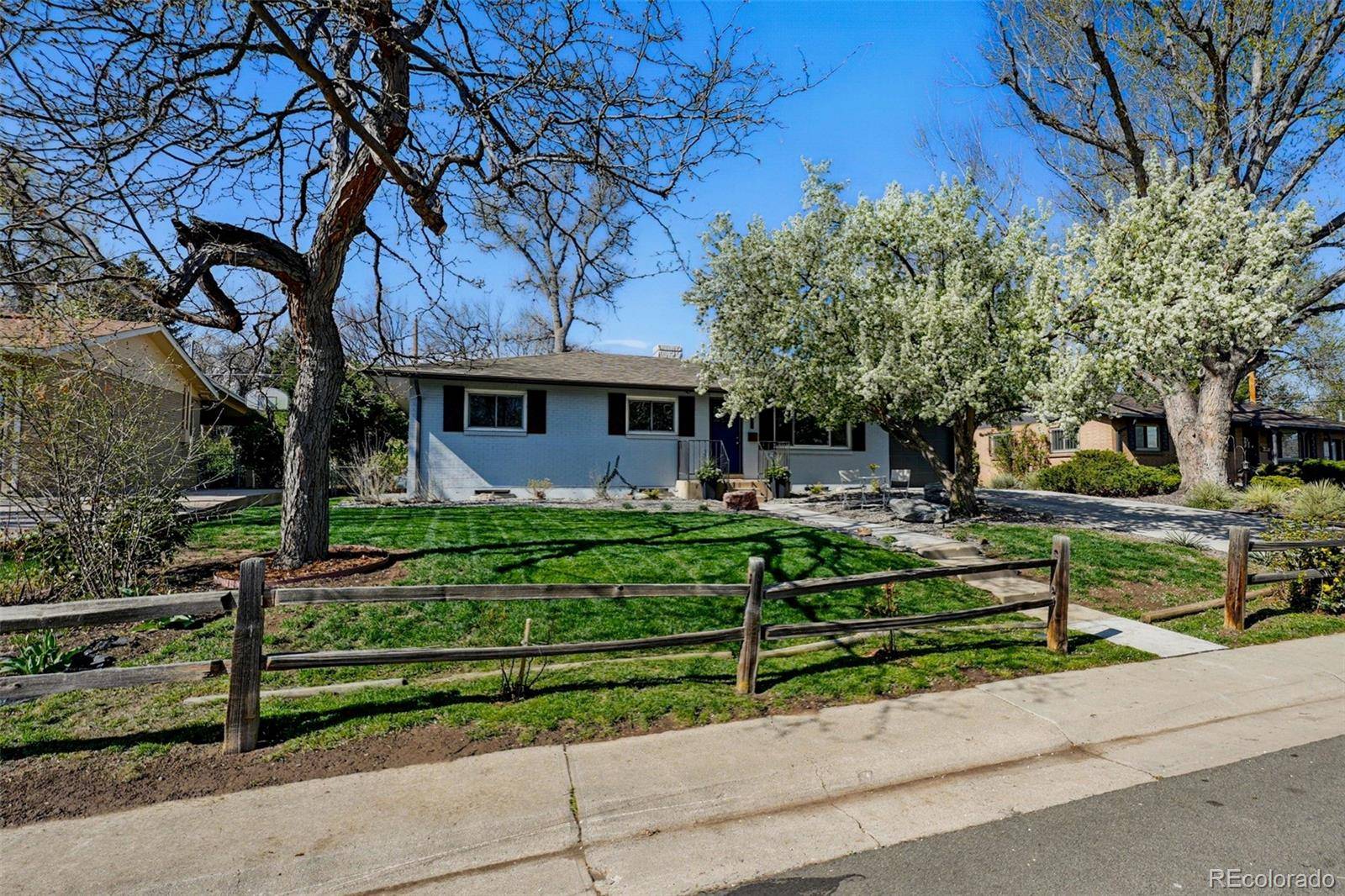 Golden, CO 80401,2435 Creighton DR
