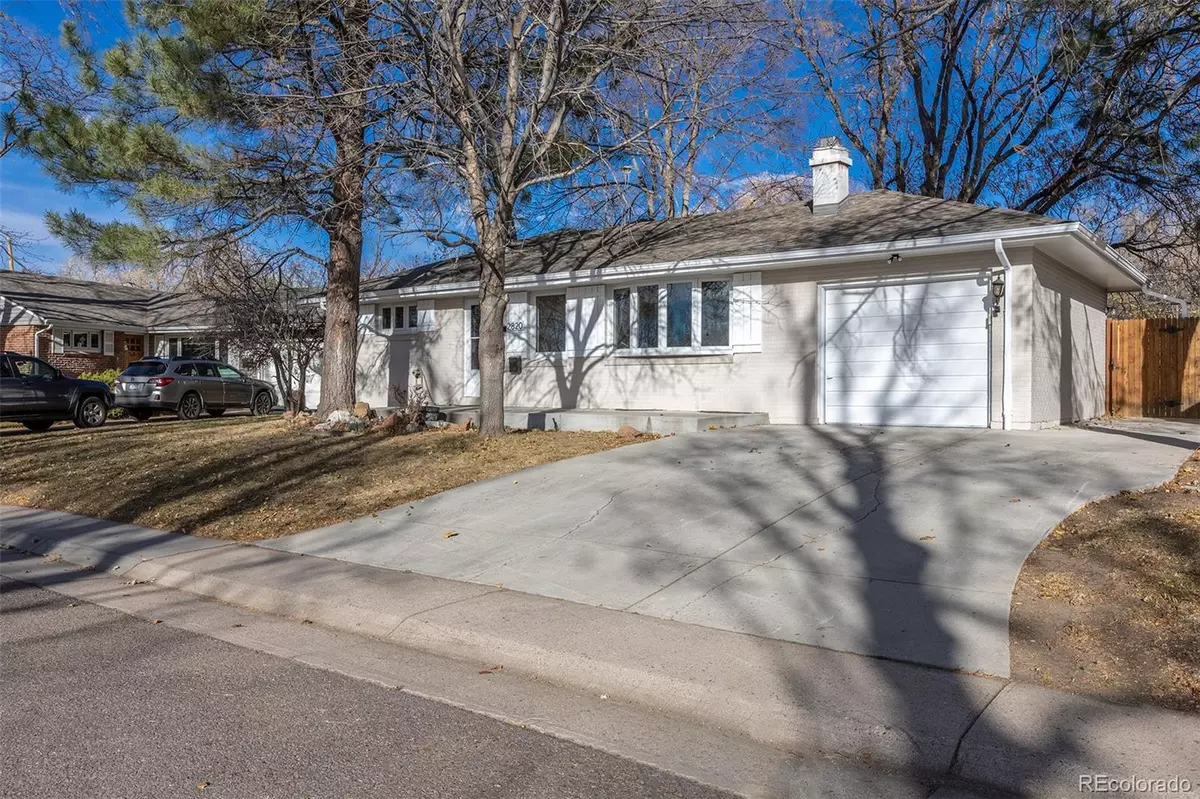 Denver, CO 80222,2820 S Ivanhoe ST