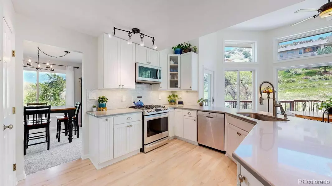 7084 Fox Paw TRL, Littleton, CO 80125