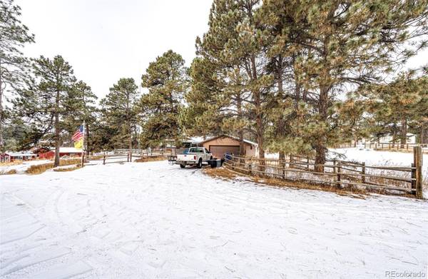 Elizabeth, CO 80107,5422 Pine Ridge DR