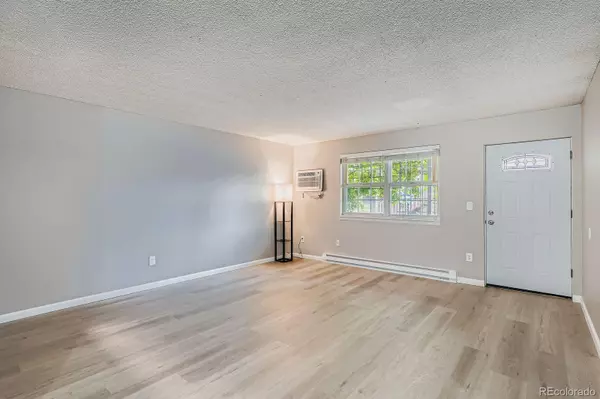 Littleton, CO 80120,5873 S Prince ST #101A