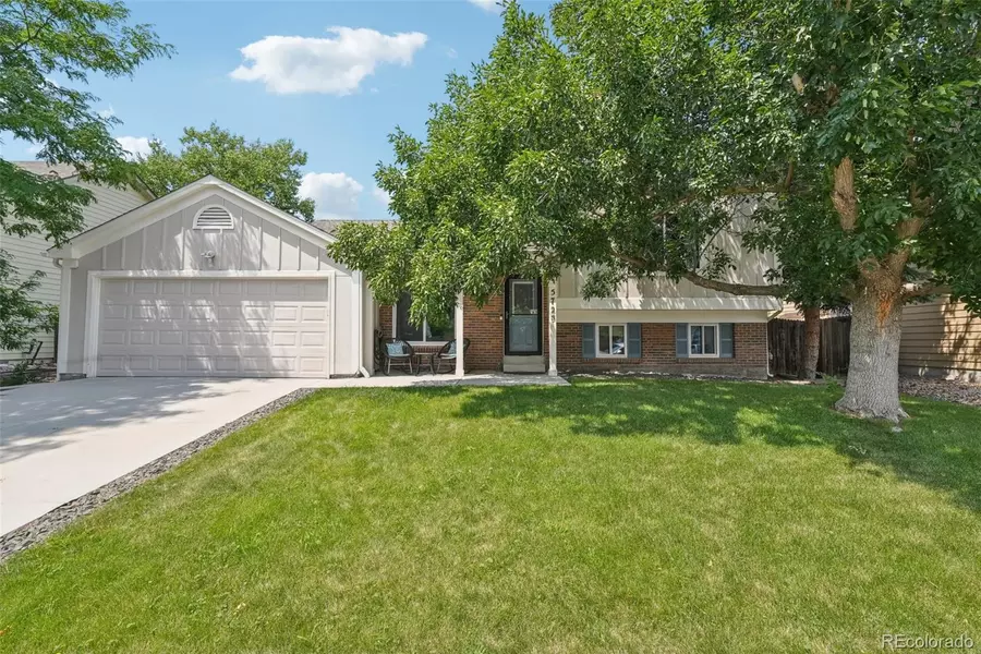 5725 S Quatar CT, Centennial, CO 80015
