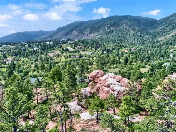 6350 Apache DR, Larkspur, CO 80118