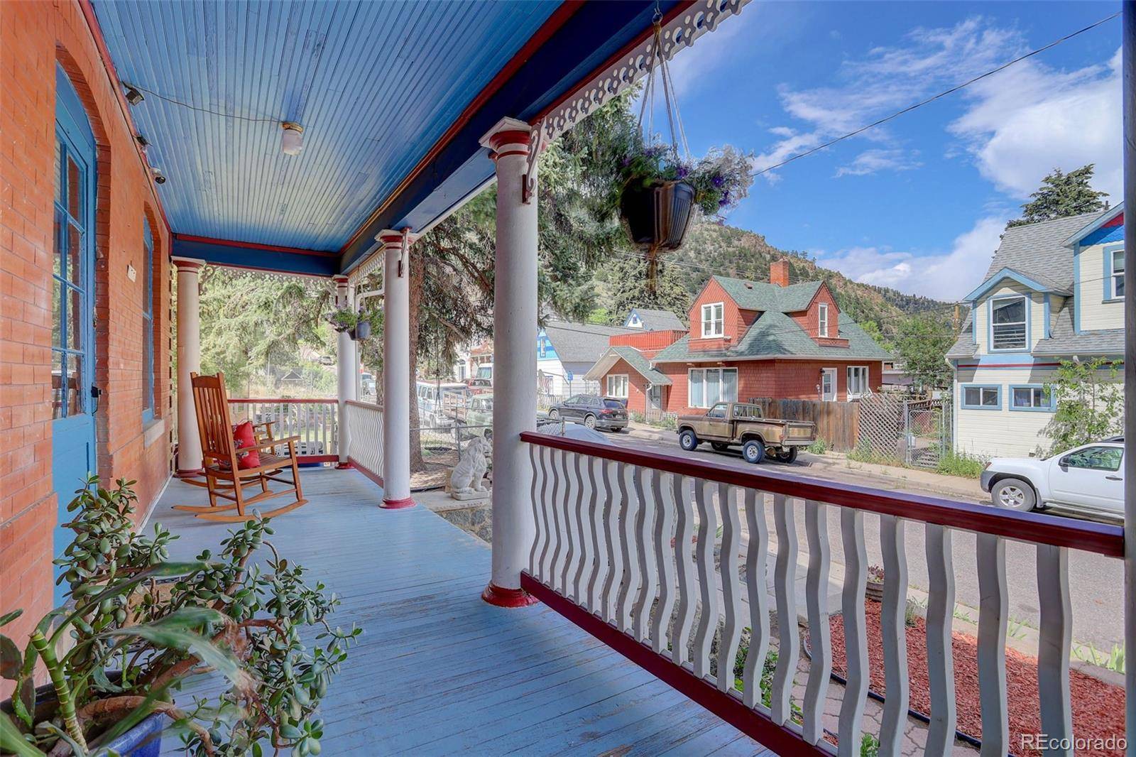 Idaho Springs, CO 80452,209 10th AVE