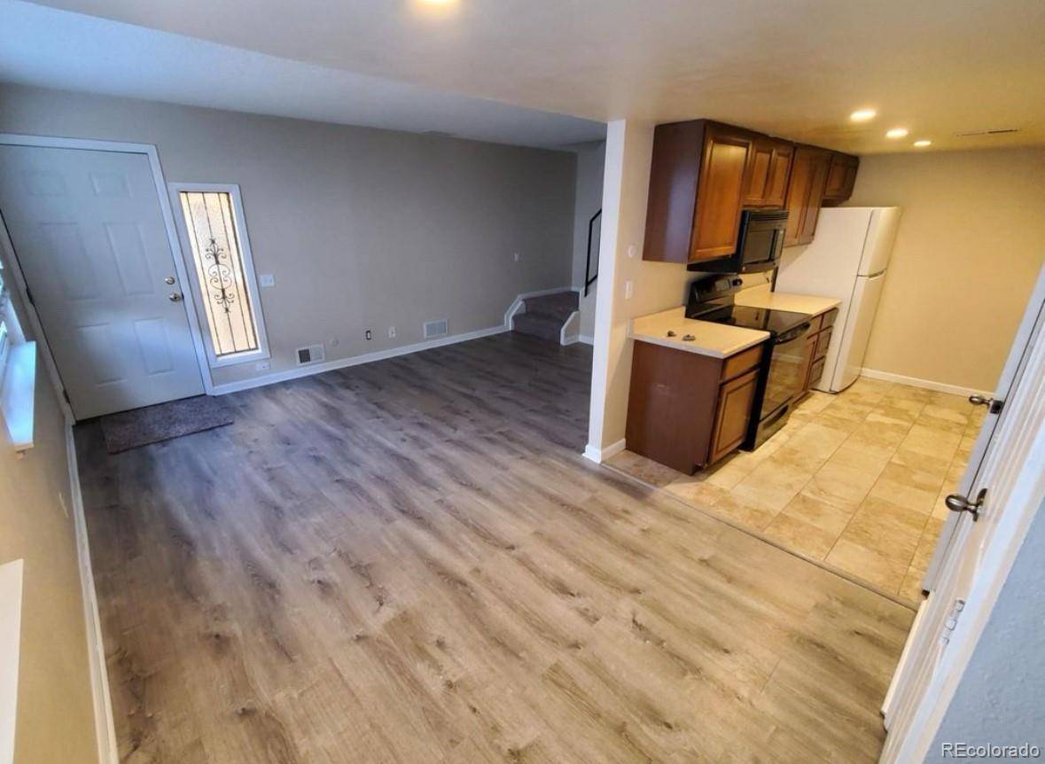 Denver, CO 80237,9105 E Lehigh AVE #94