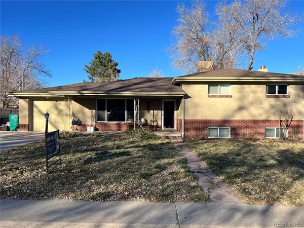 7625 W 23rd PL, Lakewood, CO 80214