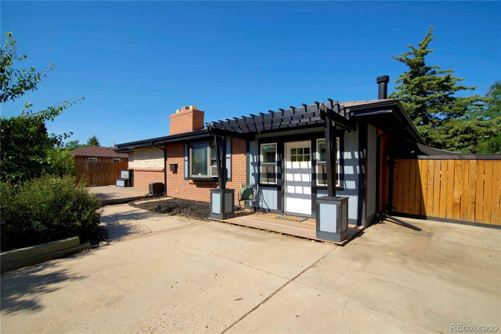 423 Lima ST, Aurora, CO 80010