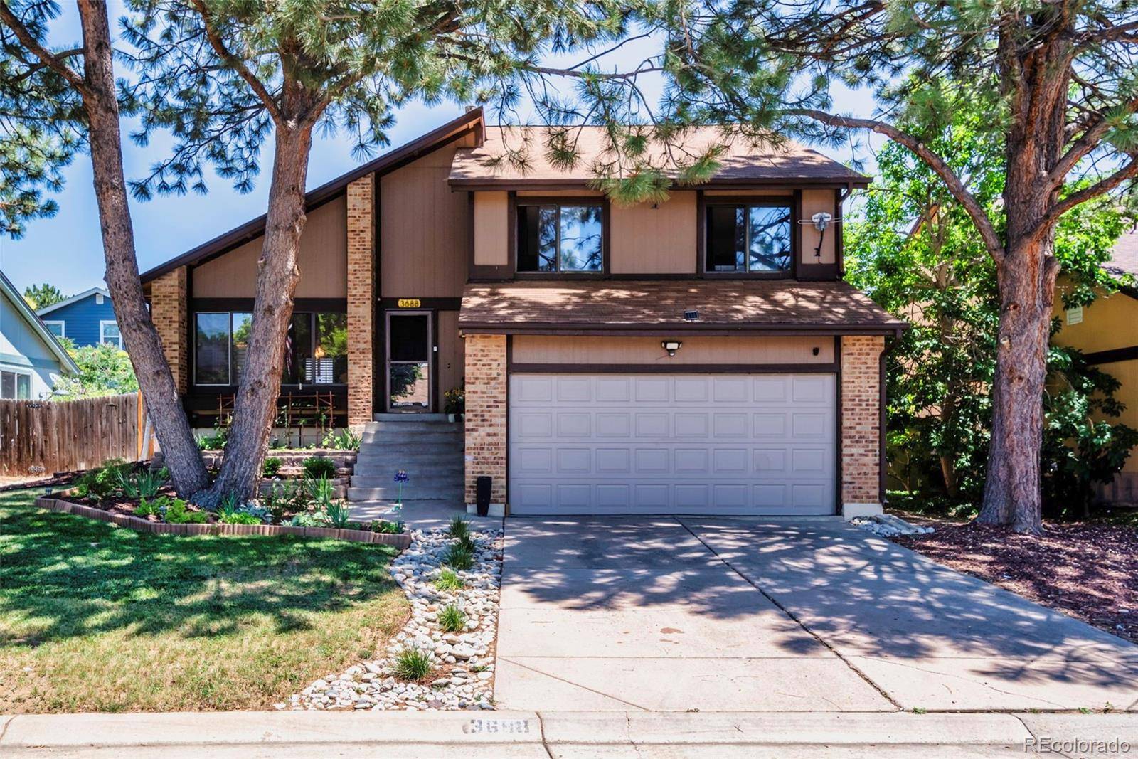 3688 S Cathay CIR, Aurora, CO 80013