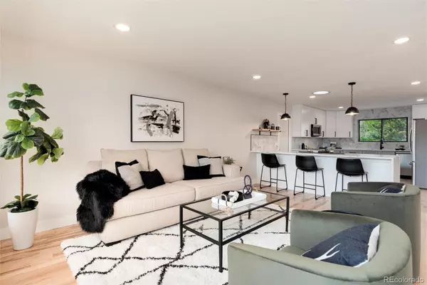 Littleton, CO 80123,4243 W Pondview PL