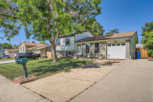 1909 Cottonwood ST, Broomfield, CO 80020