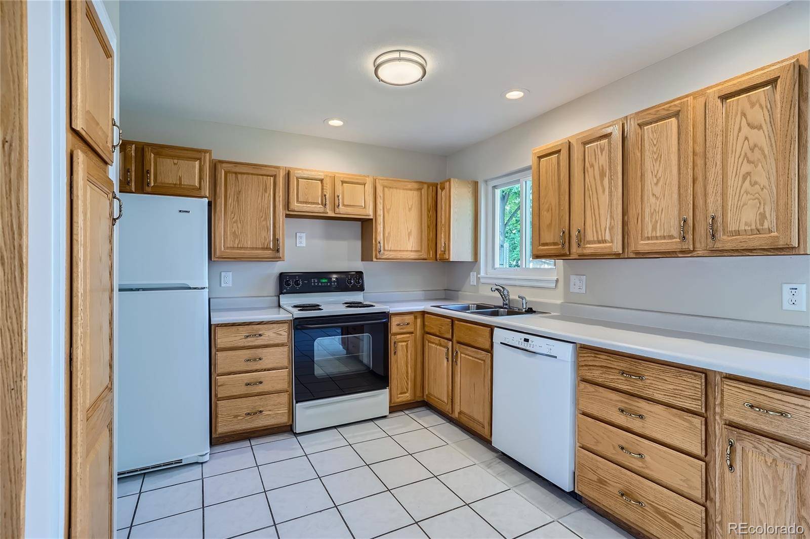 Broomfield, CO 80020,1909 Cottonwood ST
