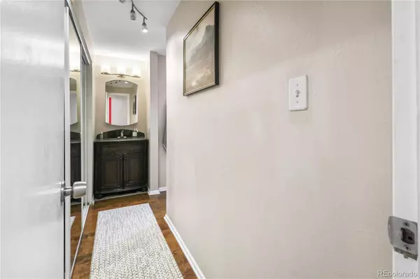 Denver, CO 80218,1270 N Marion ST #406