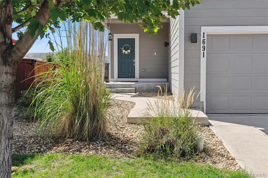 1691 Valley Oak CT, Castle Rock, CO 80104