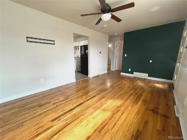 Denver, CO 80221,6370 Knox CT