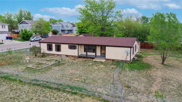 6400 Raleigh ST, Arvada, CO 80003