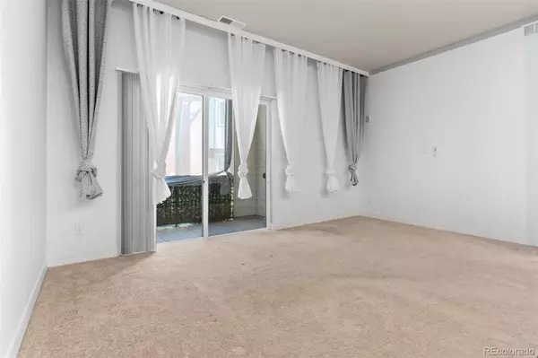 Aurora, CO 80012,14301 Tennessee AVE #109