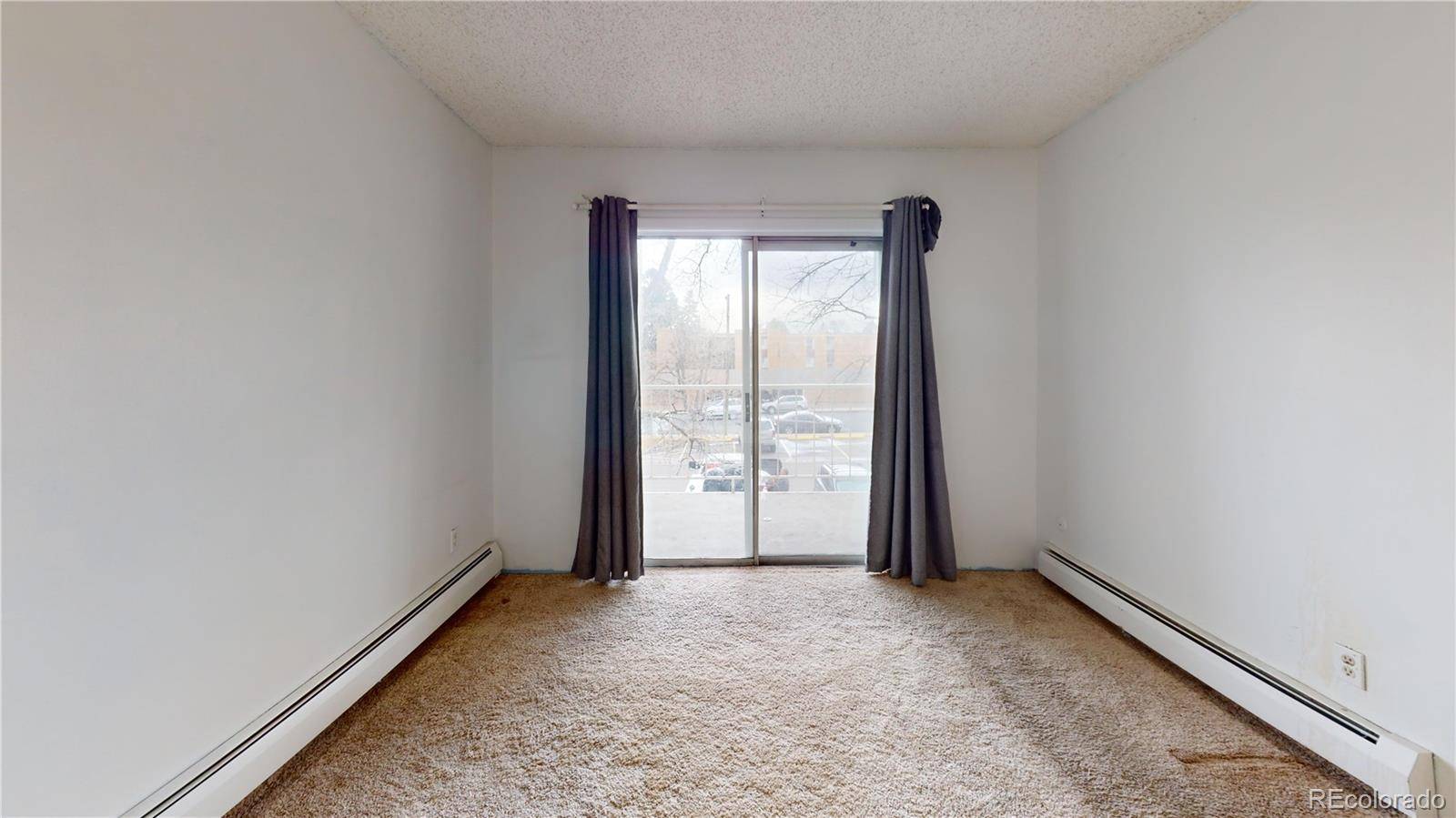 Denver, CO 80222,2225 S Jasmine ST #207
