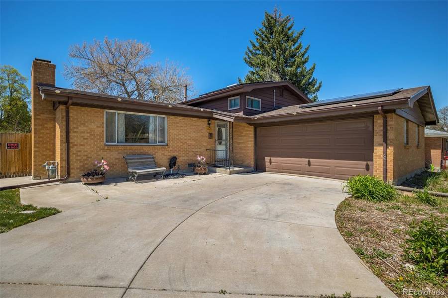 205 Tucson ST, Aurora, CO 80011