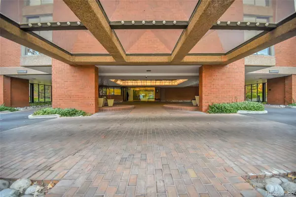 Englewood, CO 80113,1900 E Girard PL #203