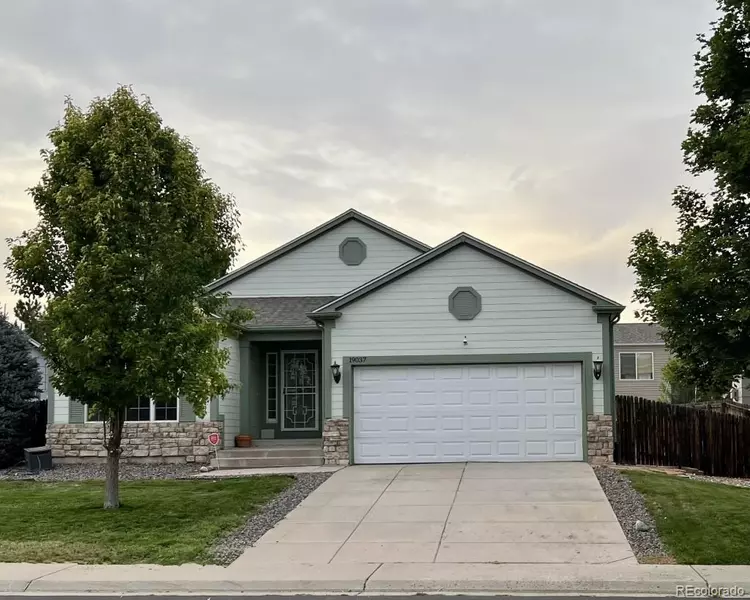 19037 E Ithaca DR, Aurora, CO 80013