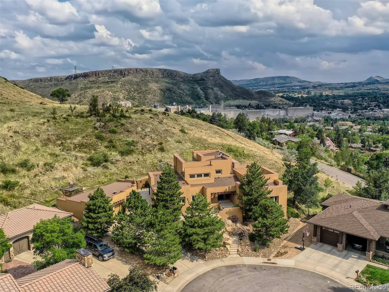 Golden, CO 80403,300 Cliff Line RD