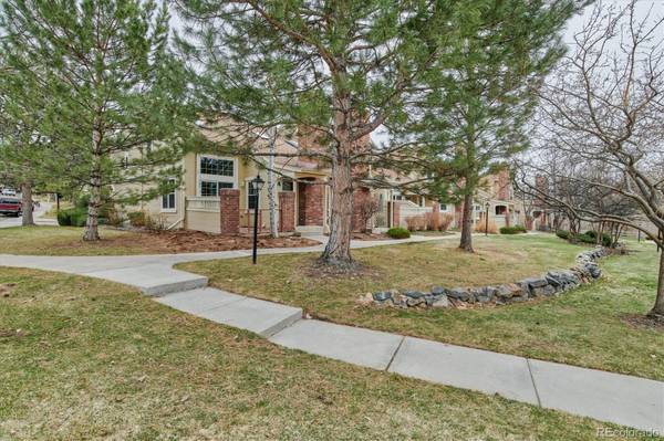 Littleton, CO 80120,2892 W Long CIR #F