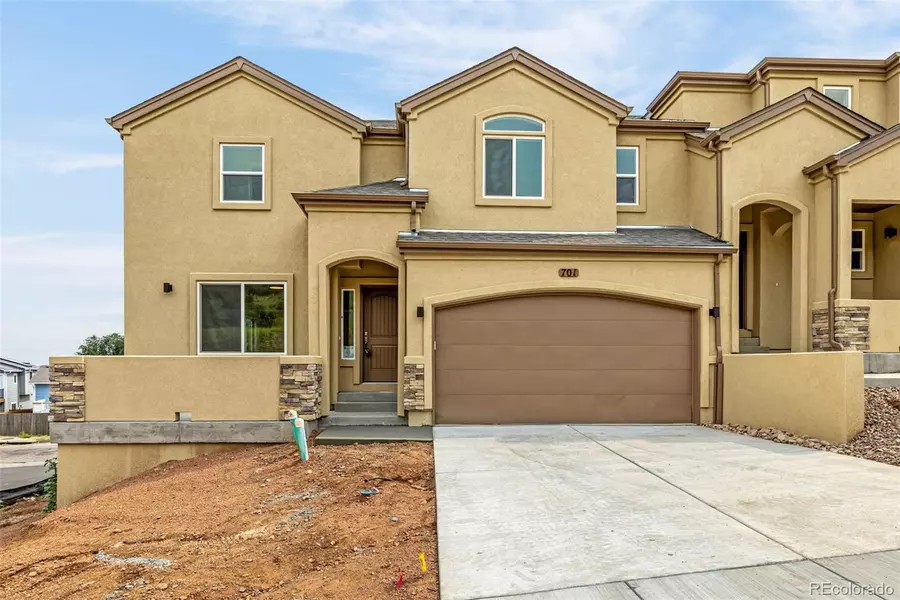 701 Little Bear, Colorado Springs, CO 80907