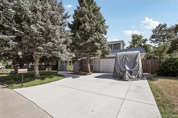 Lakewood, CO 80226,9220 W Virginia DR