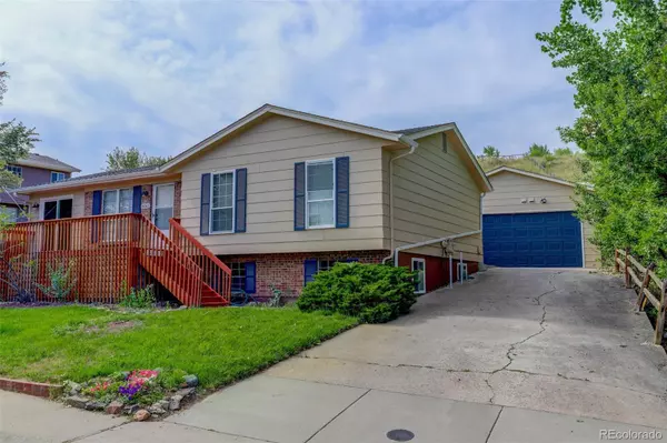 Denver, CO 80235,10362 W Lehigh AVE