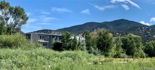 Salida, CO 81201,219 Two Rivers RD