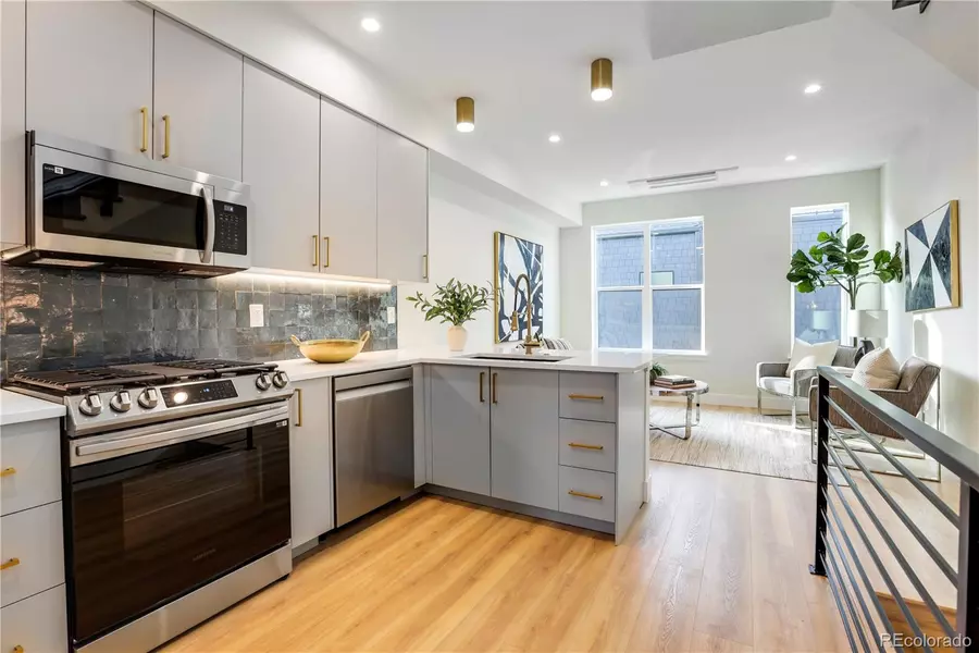 5148 W 44th AVE, Denver, CO 80212
