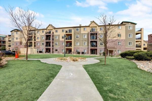 725 Elmhurst DR #402, Highlands Ranch, CO 80129