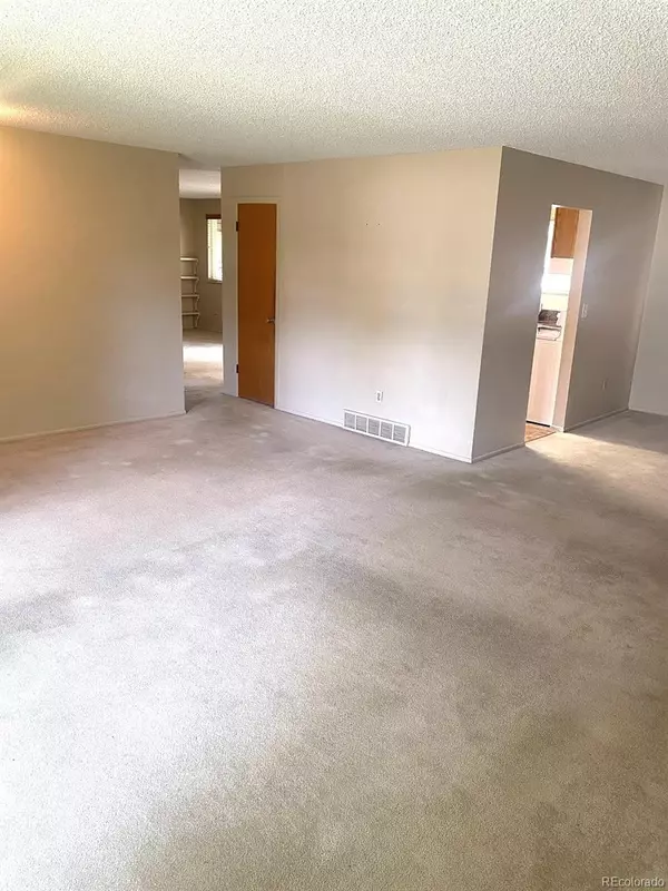 Aurora, CO 80013,3336 S Kittredge ST