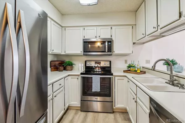 Denver, CO 80237,7420 E Quincy AVE #304