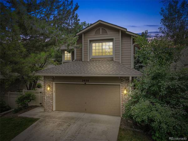 2038 E Phillips PL, Centennial, CO 80122