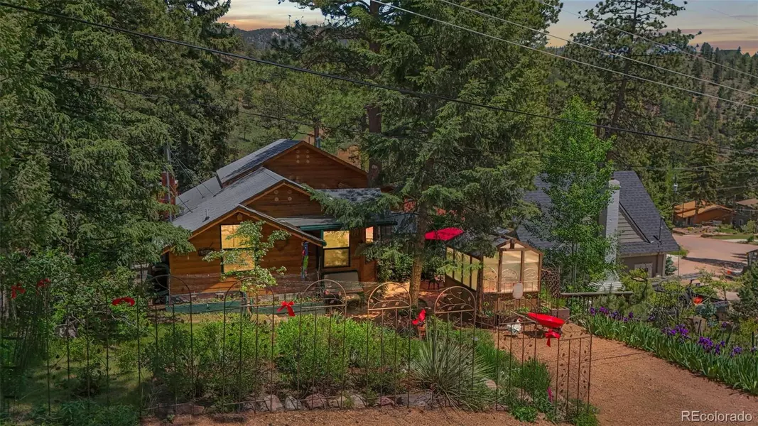6815 Howard ST, Green Mountain Falls, CO 80819