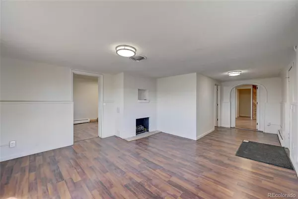 Lakewood, CO 80214,1370 Carr ST