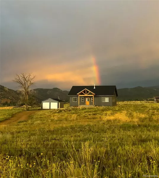 110 Triple J CT, Coaldale, CO 81233