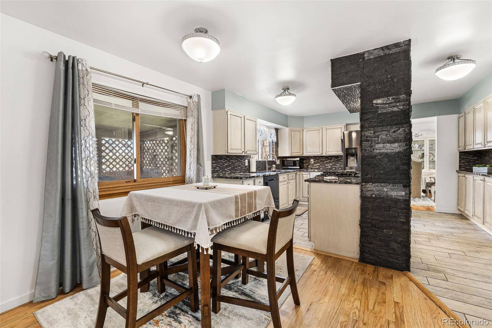 Denver, CO 80222,3191 S Holly PL