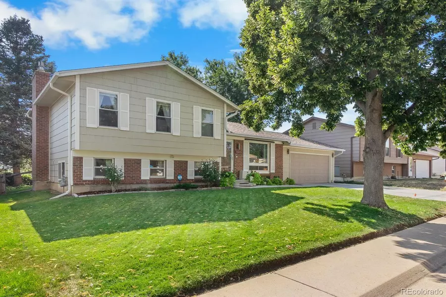 15671 E Atlantic CIR, Aurora, CO 80013