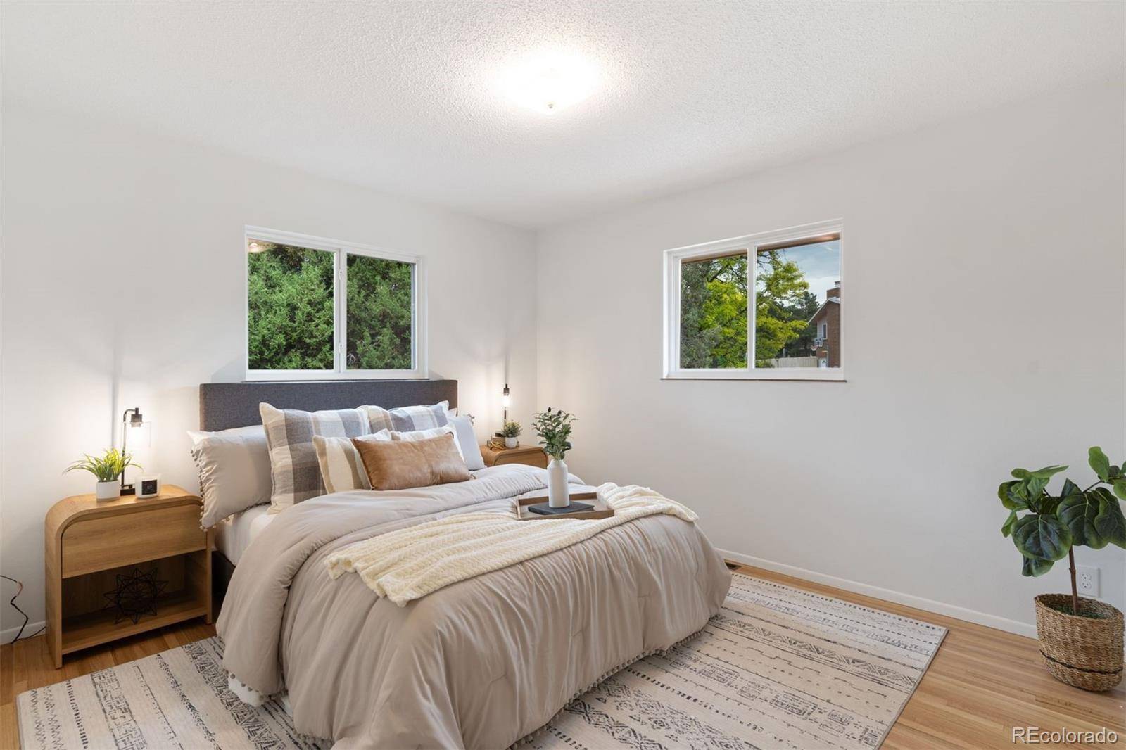 Colorado Springs, CO 80907,1411 Acacia DR
