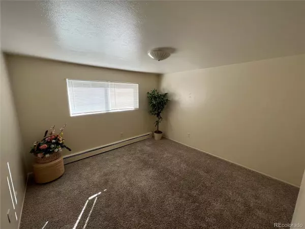 Lakewood, CO 80227,2595 S Sheridan BLVD #10