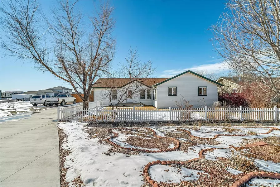 15 Dahlia ST, Hudson, CO 80642