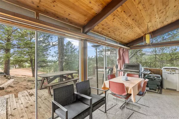 Florissant, CO 80816,65 Mesa DR