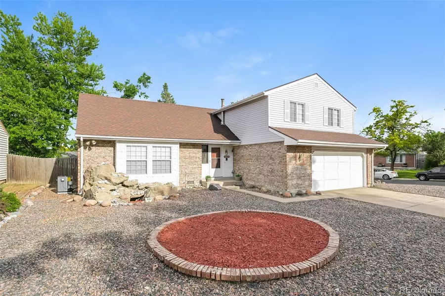 2272 S Dearborn ST, Aurora, CO 80014