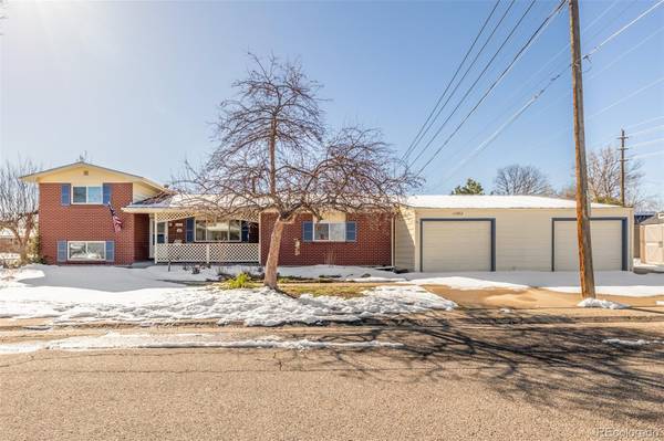 11552 W 61st PL, Arvada, CO 80004