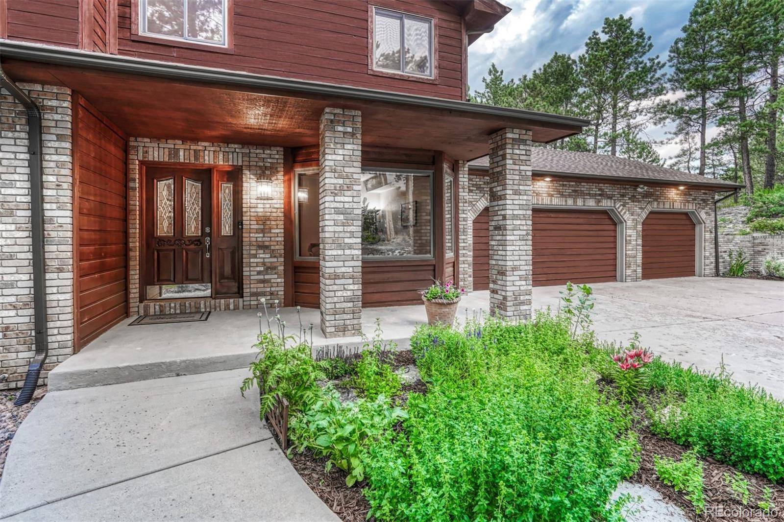 Monument, CO 80132,1680 Oakwood DR