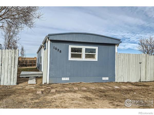 1028 Macdavidson CIR, Dacono, CO 80514